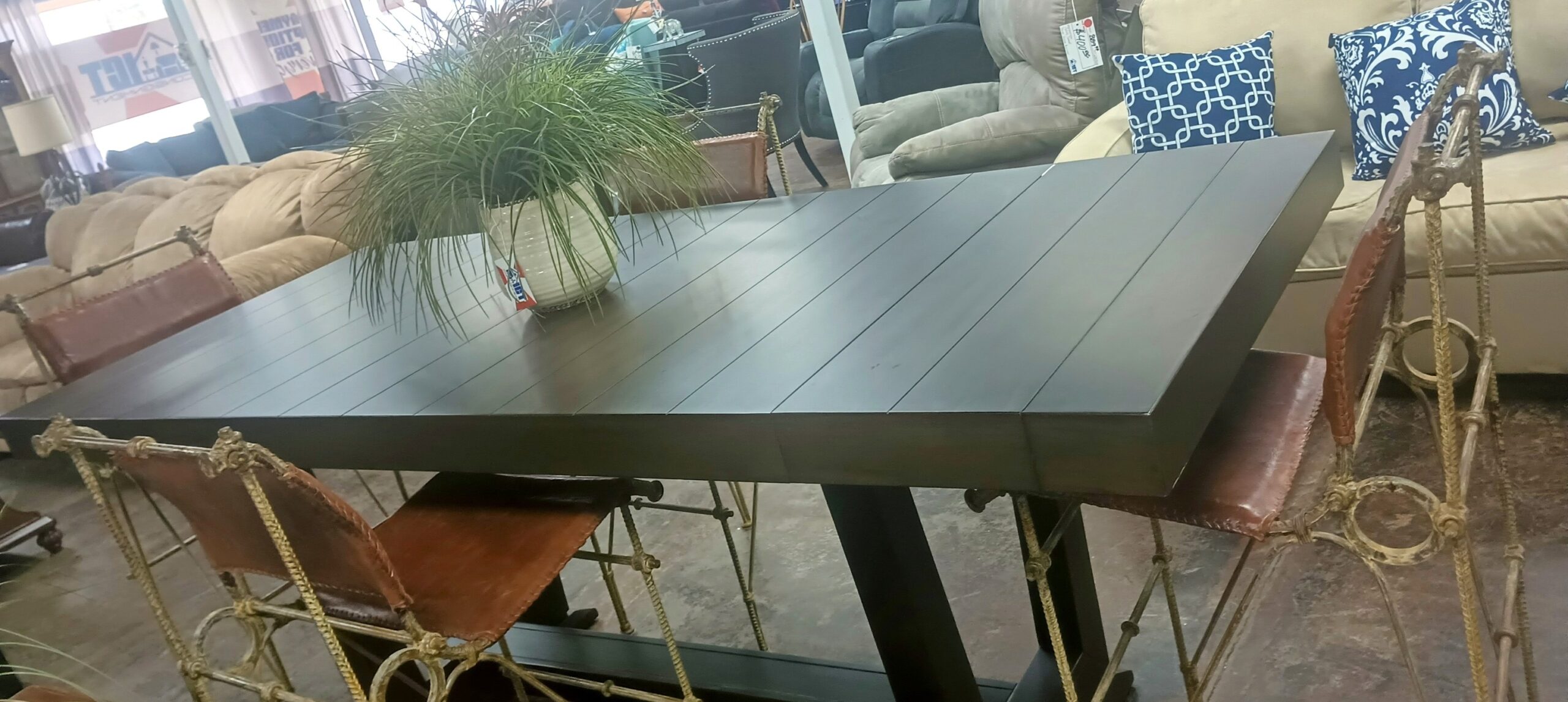 Leaf Table