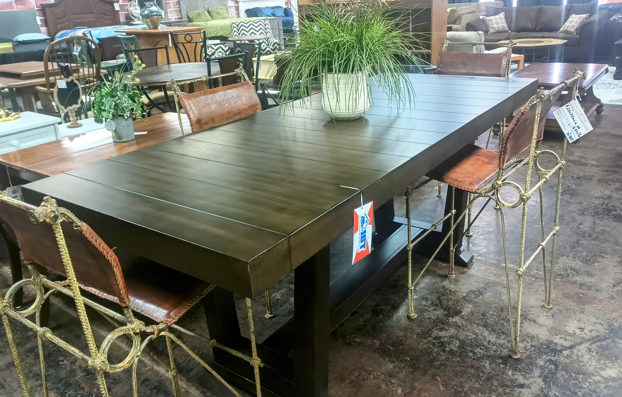 Leaf Table
