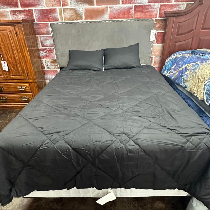 Saatva 11.5 Classic Queen Mattress Set