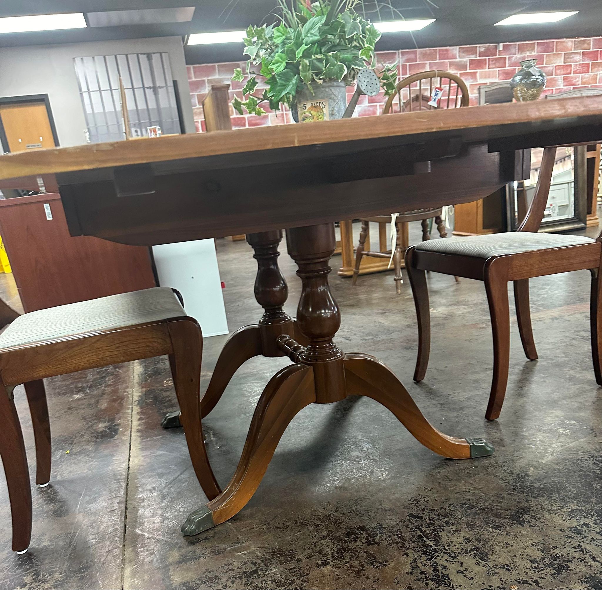 Duncan phyfe drop leaf table and chairs discount